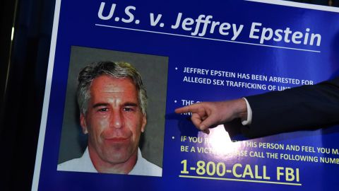 Revelan los impactantes detalles que llevaron al suicidio de Jeffrey Epstein