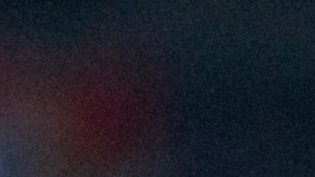 Alan Pulido (centro) celebra un gol con el Sporting Kansas City.