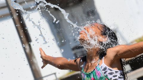 La contaminación del agua en las redes públicas es un riesgo que debe evitarse.