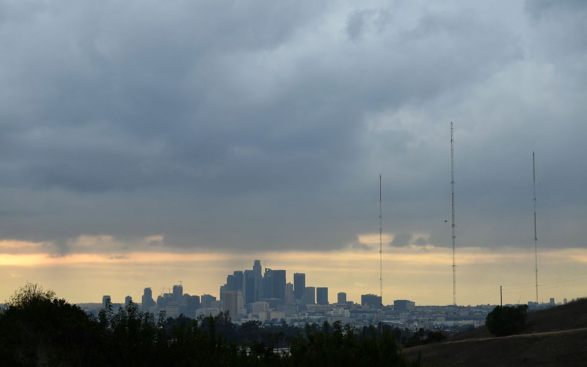 Se pronostican cielos nublados para el Condado de Los Ángeles.