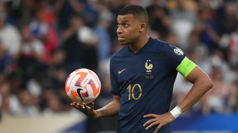 Mbappé mostró su indignación en las redes sociales.