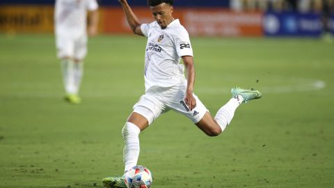 Galaxy remontó en el segundo tiempo tras estar abajo 1-2.