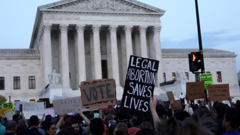 En junio del 2022, la Corte Suprema complicó el derecho al aborto.