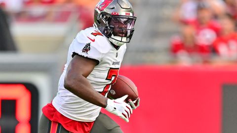 Leonard Fournette, campeón con Tampa Bay Buccaneers del Superbowl LV, logró salir ileso el día de hoy, de un incendio.