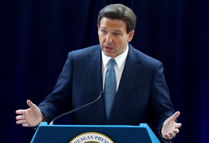 Ron DeSantis no logra recuperarse de una semana en la cual su campaña fue en declive