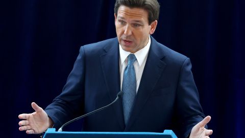 Ron DeSantis no logra recuperarse de una semana en la cual su campaña fue en declive