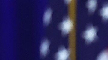 El gobernador de Florida, Ron DeSantis, quiere retirar la ciudadanía por nacimiento.