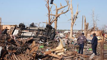 Tornado arrasa con ciudad de Texas; se anuncian tres muertes y graves daños