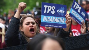 Inmigrantes y activistas han reclamado que se extienda el TPS para El Salvador, Honduras y Nicaragua.