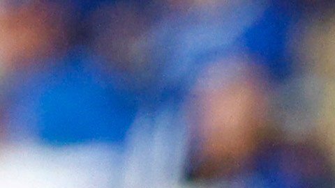 Mookie Betts reacciona tras batear uno de sus cuatro hits. A su lado, Anthony Rizzo.