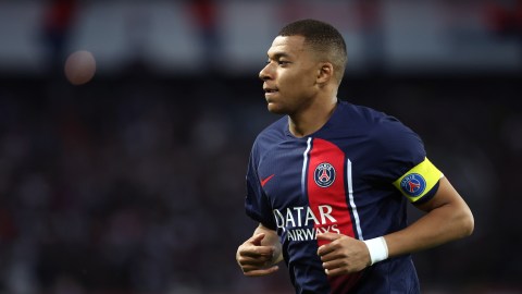 Kylian Mbappé, capitán y estrella del PSG en Francia.