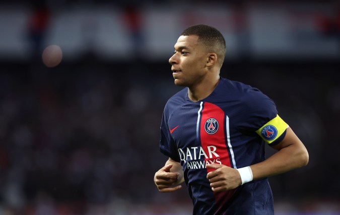 Kylian Mbappé, capitán y estrella del PSG en Francia.