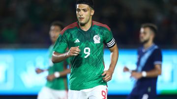 Jiménez venía de marcar un gol de penal con la Selección de México.