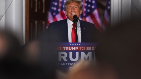 Trump habló a sus seguidores en el Trump National Golf Club en Bedminster, Nueva Jersey.