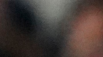 Guillermo Ochoa discutiendo con el árbitro Iván Barton.