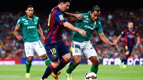 Messi vs. el Club León en 2014.