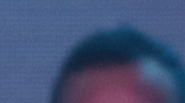 El cantante venezolano Nacho Mendoza presumió a su hijo mayor trabajando en una hamburguesería.