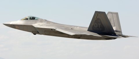 EE.UU. despliega aviones de combate en Medio Oriente tras "comportamiento inseguro" de aeronaves rusas