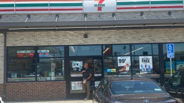 Las tiendas 7-Eleven han sido el blanco de numerosos robos.
