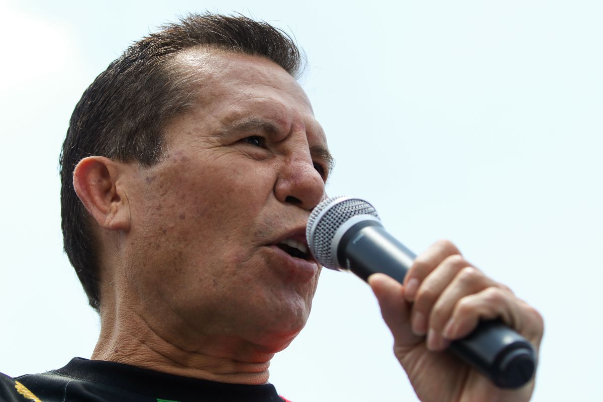 Julio César Chávez, leyenda del boxeo.