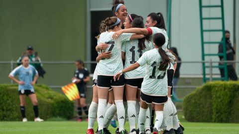 Jugadoras de la Selección Nacional de México Femenil Sub20 celebrando.