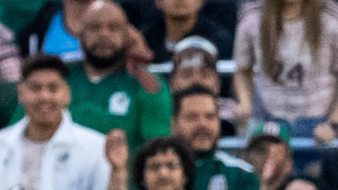 Luis Malagón el protagonista de una pifia en el empate 2-2 entre México y Camerún.