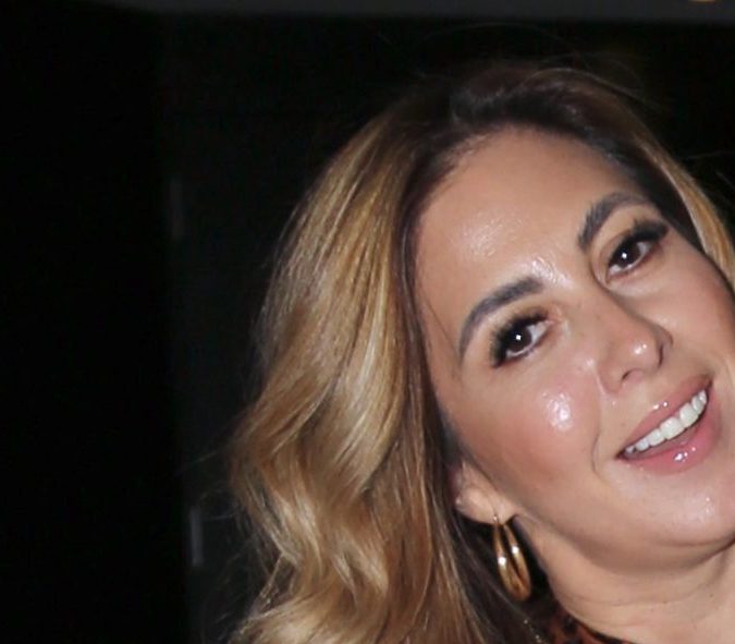 La Chiquibaby y Adamari López en concierto de Christian Nodal en Miami.