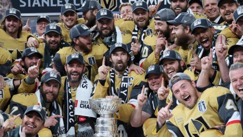 Las Vegas Golden Knigths se llevaron la Stanley Cup, luego de imponerse a los Florida Panthers.
