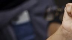 La madre de Nahel, Mounia, encabezó este jueves la marcha para exigir justicia.