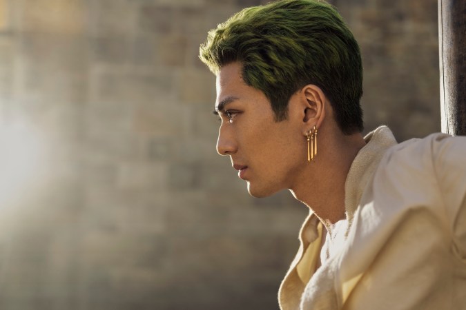 El actor japonés Mackenyu Arata en el papel de Roronoa Zoro.