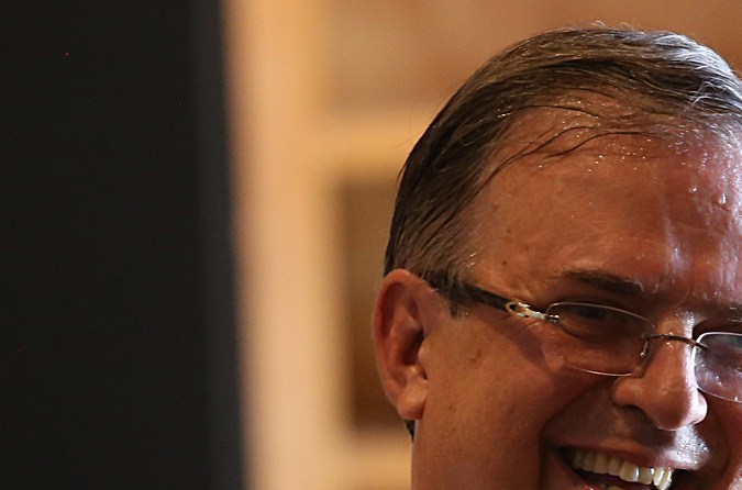 Excanciller Marcelo Ebrard se registra ante el partido político Morena como aspirante por la presidencia de México