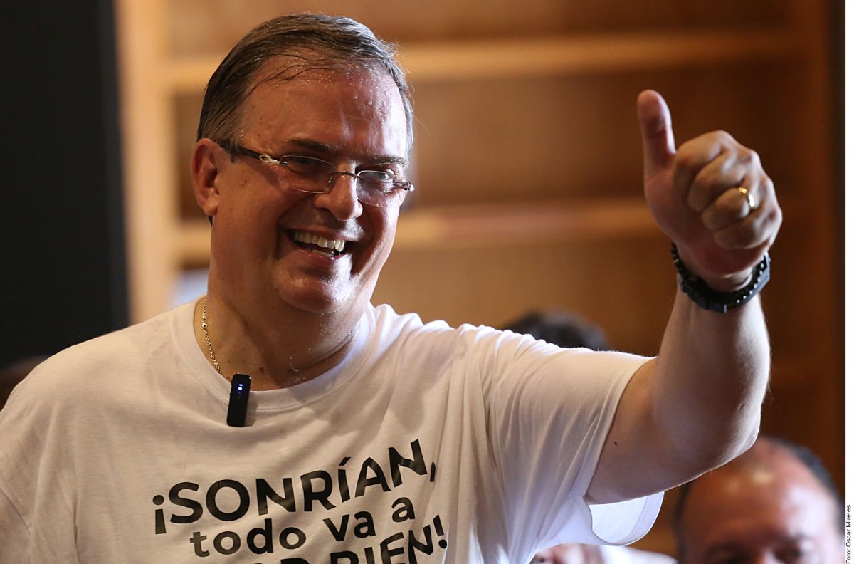 Excanciller Marcelo Ebrard se registra ante el partido político Morena como aspirante por la presidencia de México
