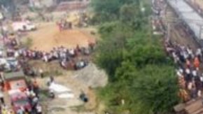 Es el peor accidente de trenes de la India en este siglo.