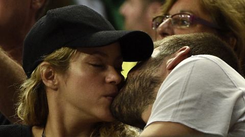 Shakira y Gerard Piqué en la FIBA 2014.