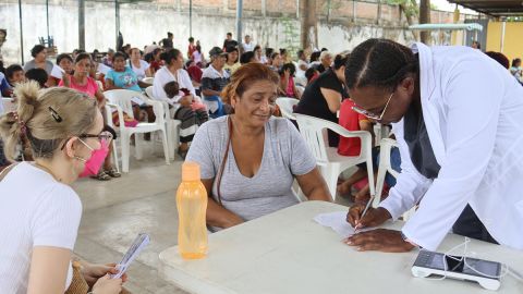 Atención médica a migrantes