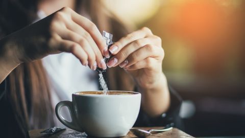 Una sustancia química en un edulcorante daña el ADN: qué debemos saber