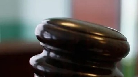 Acusan a un senador estatal de New Hampshire de agredir a un empleado en su restaurante