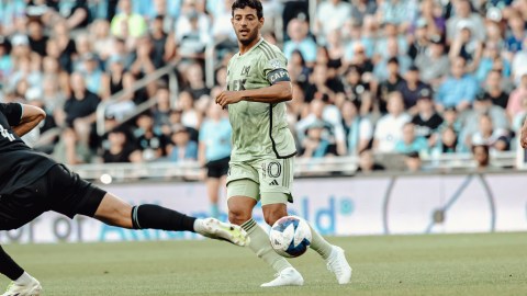 Carlos Vela marcó su octavo gol de la temporada.