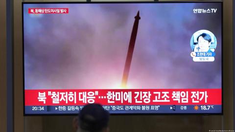 Corea del Norte dispara nuevo misil balístico en respuesta a llegada de submarino nuclear estadounidense