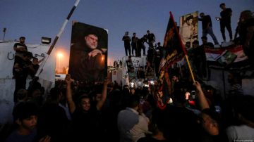 Manifestantes asaltan e incendian embajada de Suecia en Irak