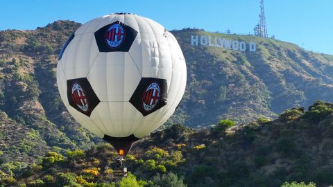 Globo aerostático del AC Milan en Los Ángeles.