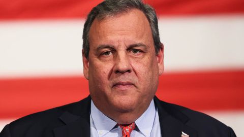 A Chris Christie no le tiembla la voz al señalar que Donald Trump incurrió en actos que demeritan su labor como expresidente