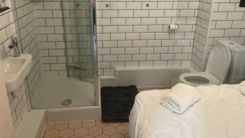 Baño con recámara