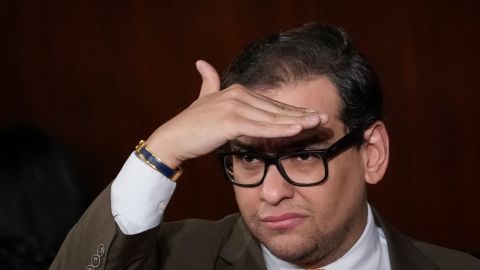 George Santos encabeza a los republicanos que ya no apoyarán a Ron DeSantis