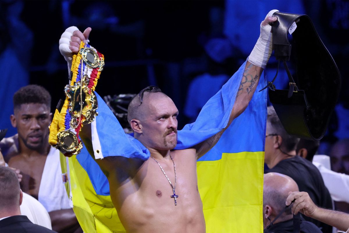 Olexandr Usyk estará enfrentando a Daniel Dubois en Polonia.