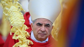 Escándalo en el Vaticano: El cardenal Angelo Becciu podría enfrentar hasta 7 años de prisión por fraude y malversación
