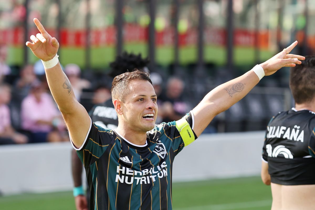 Javier 'Chicharito' Hernández. 
