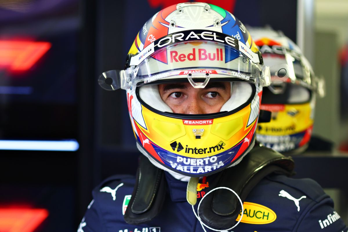Sergio Pérez no pudo ocultar su decepción al llegar en la decimo sexta posición en la prueba de clasificación del GP de Gran Bretaña. Foto: Getty Images.