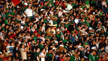 Fans mexicanos en el Levi's Stadium.