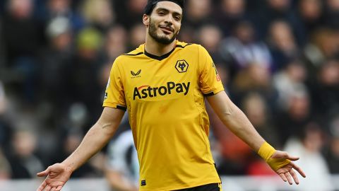 Raúl Jiménez, delantero mexicano en el Wolverhampton.